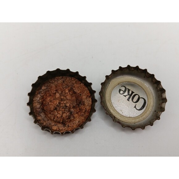 2) Coca Cola Vintage Soda Bottles Green Glass Easton MD & Havre De Grace USA Cap - Picture 14 of 14